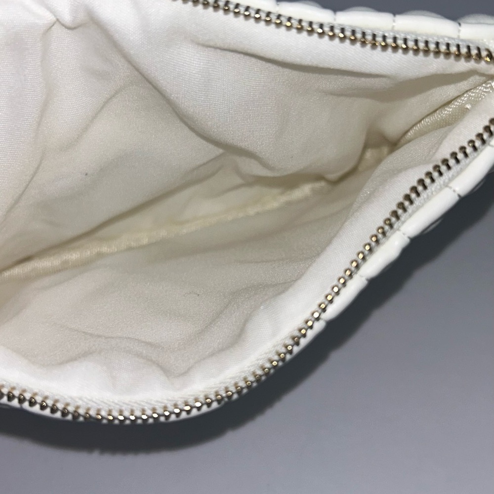 Tom Ford Ivory Quilted Wristlet - Picture 3 of 3